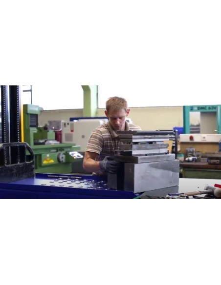 Universal Sutty Transfer Table